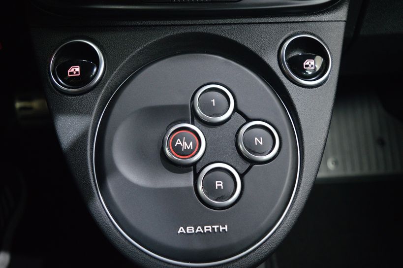 ABARTH 595 SERIE 5 2021 - Photo n°17