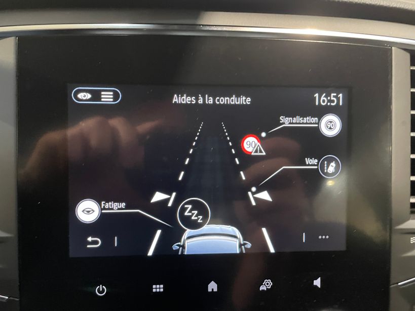 RENAULT MEGANE IV BERLINE 2021 - Photo n°20