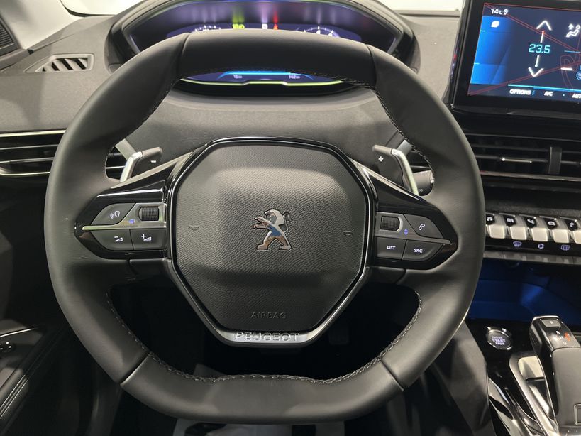 PEUGEOT 3008 2023 - Photo n°11