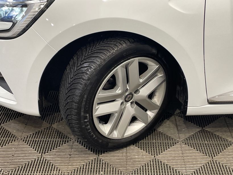 RENAULT CLIO V 2021 - Photo n°6