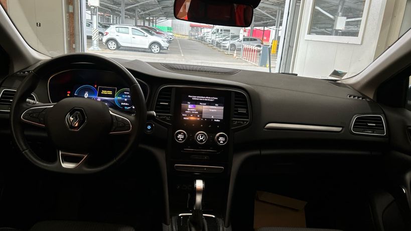RENAULT MEGANE IV ESTATE 2021 - Photo n°11
