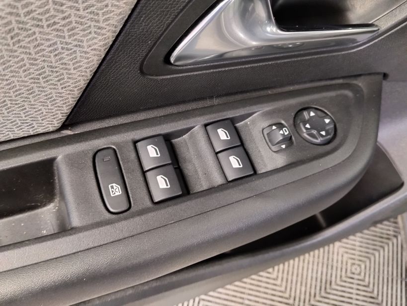 CITROEN C4 2023 - Photo n°13