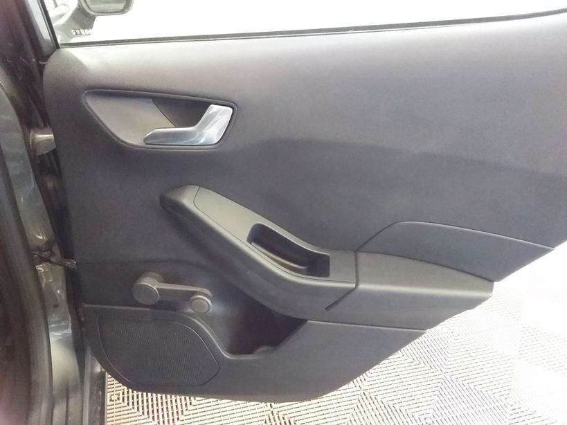 FORD FIESTA 2019 - Photo n°10