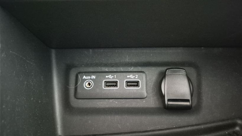 RENAULT MEGANE IV BERLINE 2022 - Photo n°19