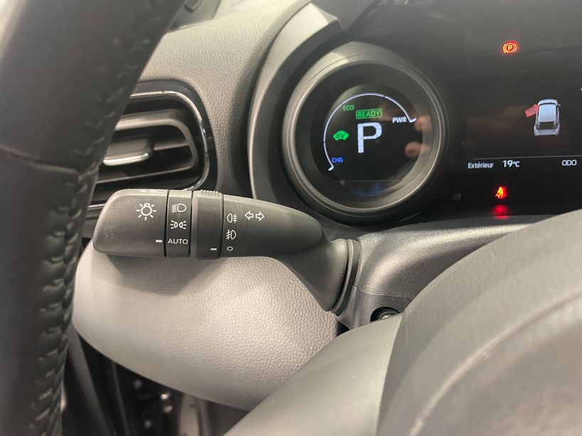 TOYOTA YARIS CROSS HYBRIDE 2023 - Photo n°14