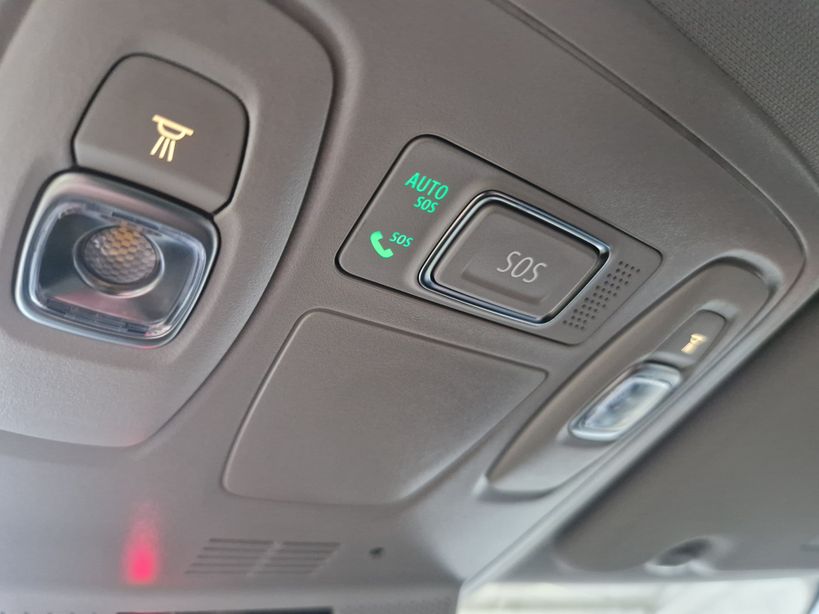 RENAULT MEGANE IV BERLINE 2023 - Photo n°20