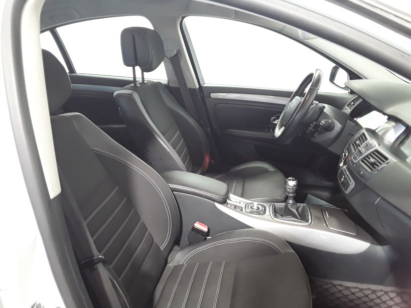 RENAULT LAGUNA 2014 - Photo n°9
