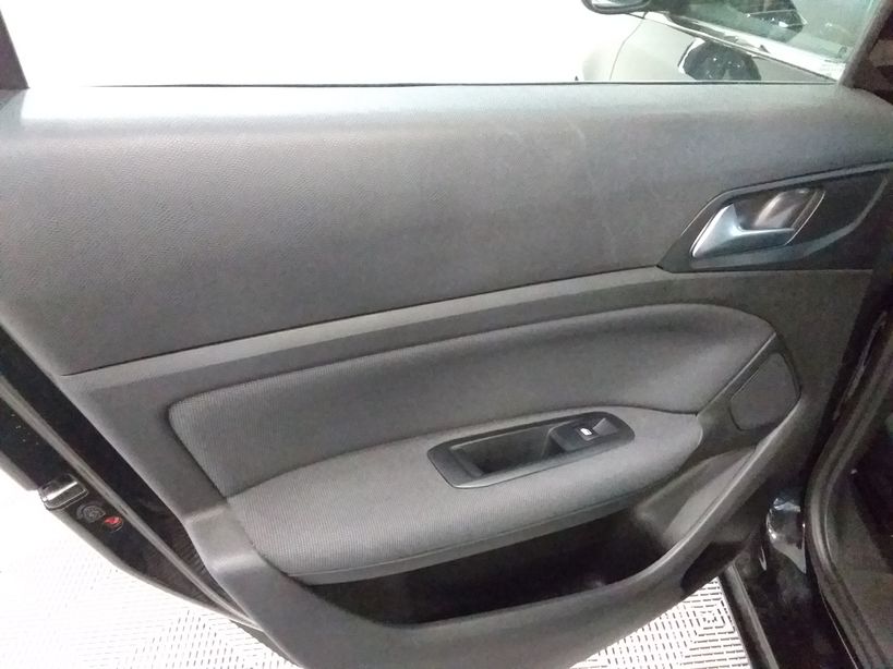 PEUGEOT 308 2020 - Photo n°17