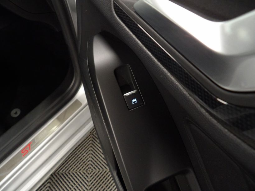 FORD FOCUS 2020 - Photo n°30