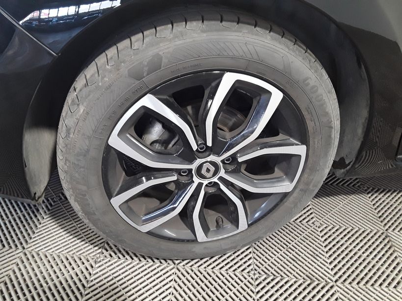 RENAULT CLIO IV ESTATE 2018 - Photo n°4