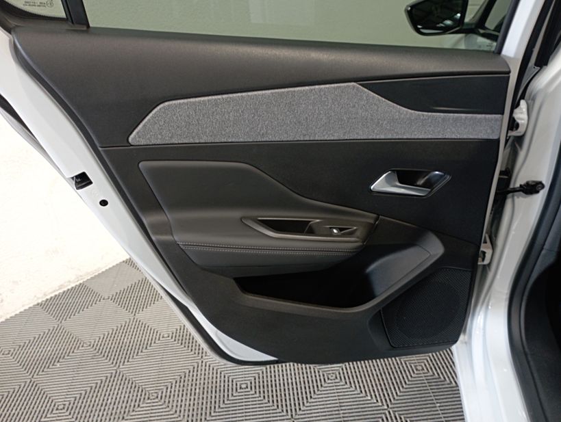 PEUGEOT 308 2024 - Photo n°18
