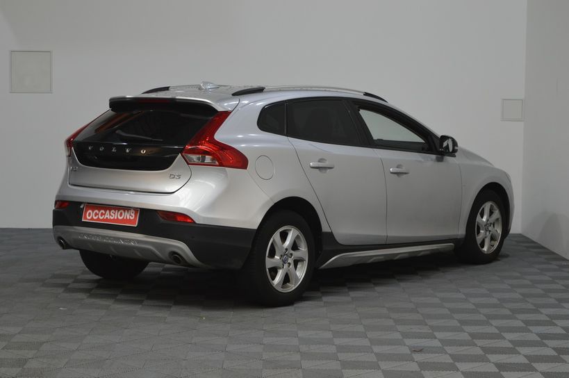 VOLVO V40 CROSS COUNTRY 2014 - Photo n°3