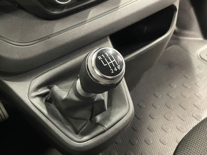 RENAULT TRAFIC 2022 - Photo n°22