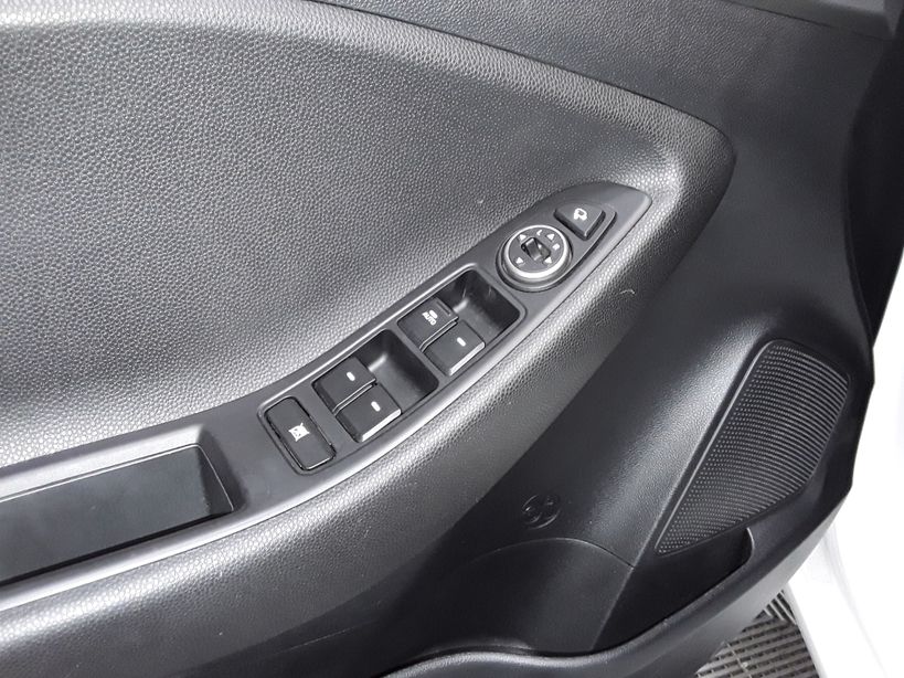 HYUNDAI i20 BUSINESS 2017 - Photo n°21