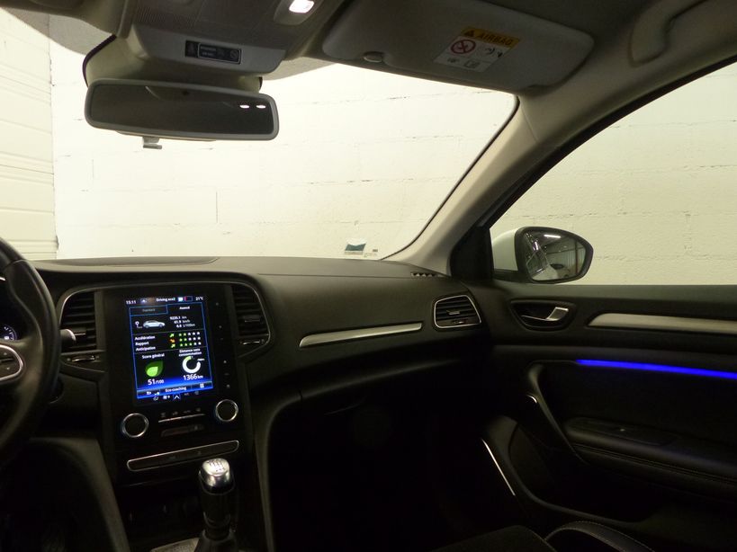 RENAULT MEGANE IV BERLINE 2021 - Photo n°9