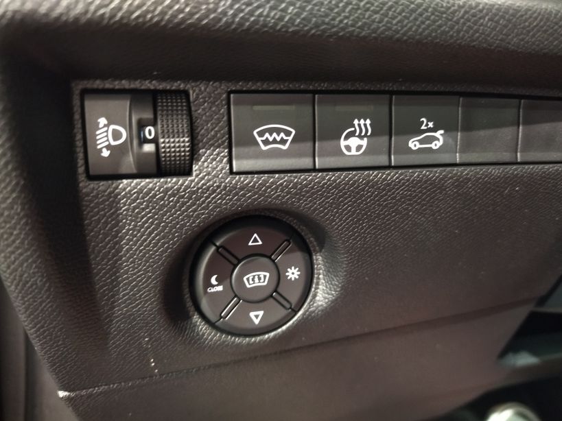 CITROEN C4 X 2023 - Photo n°10