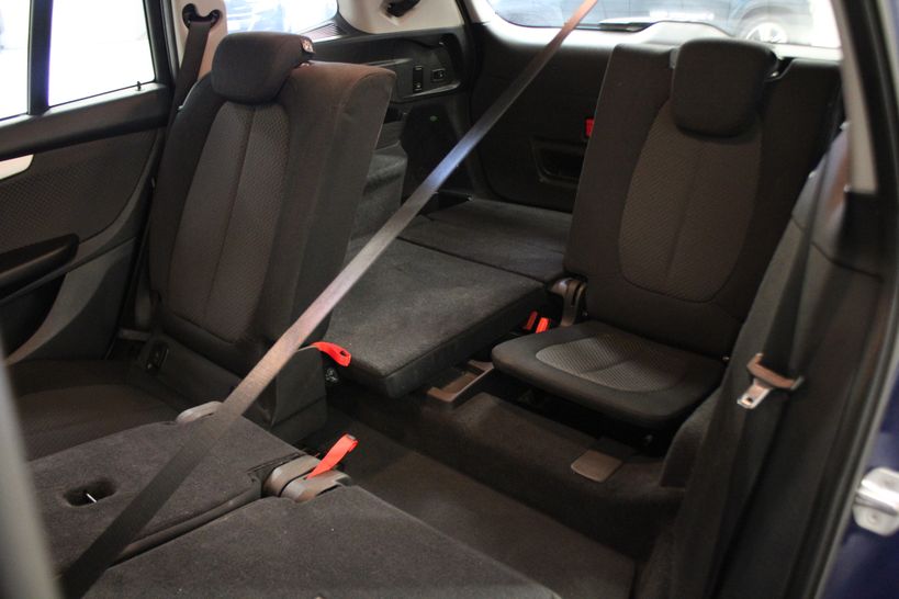 BMW SERIE 2 GRAN TOURER F46 2015 - Photo n°12