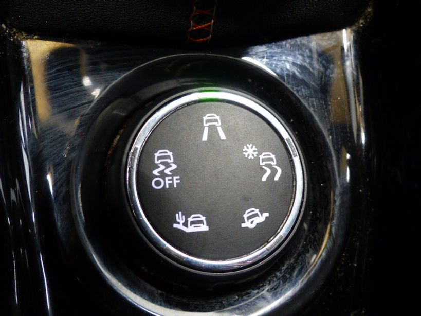 PEUGEOT 2008 2015 - Photo n°21