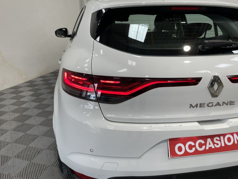 RENAULT MEGANE IV BERLINE 2021 - Photo n°8