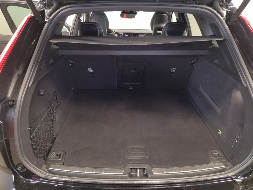 VOLVO XC60 2018 - Photo n°18