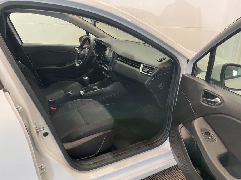 RENAULT CLIO V 2021 - Photo n°7