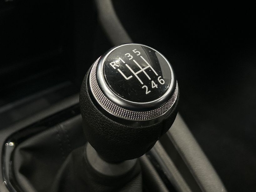 RENAULT CLIO V 2023 - Photo n°17