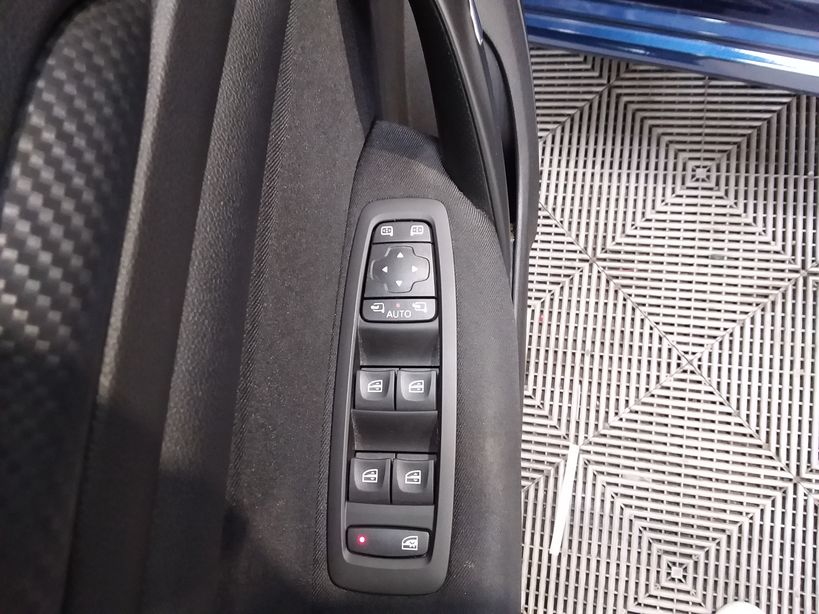 RENAULT MEGANE IV ESTATE BUSINESS 2019 - Photo n°21