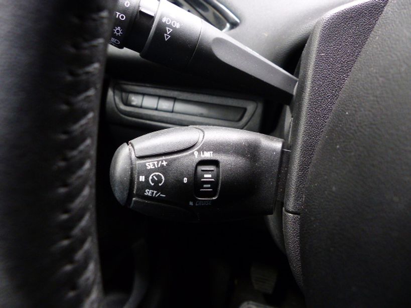 PEUGEOT 208 2019 - Photo n°19