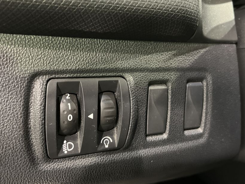 RENAULT CLIO IV 2018 - Photo n°29
