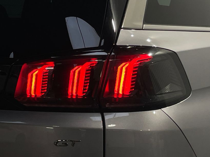 PEUGEOT 5008 2022 - Photo n°8
