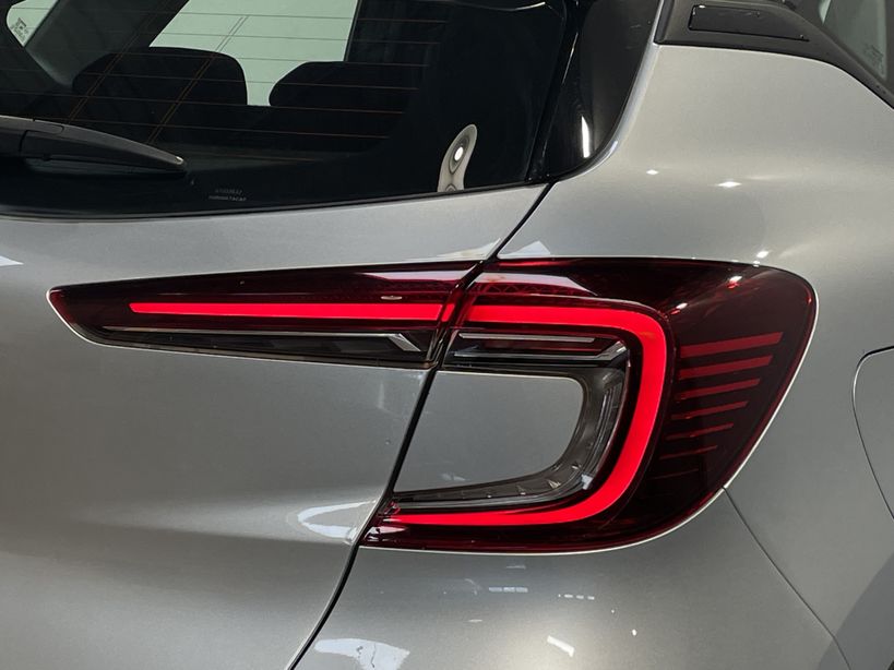 RENAULT CAPTUR 2021 - Photo n°8