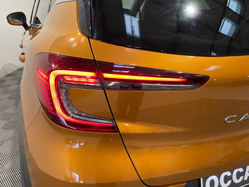 RENAULT CAPTUR 2021 - Photo n°8