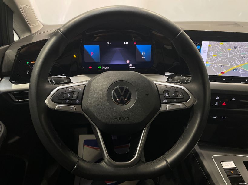 VOLKSWAGEN GOLF 2023 - Photo n°11