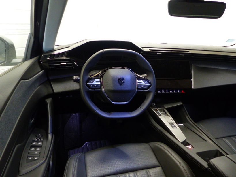 PEUGEOT 308 2023 - Photo n°8