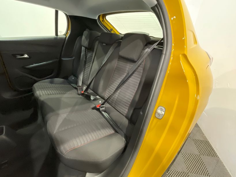 PEUGEOT 208 2022 - Photo n°10