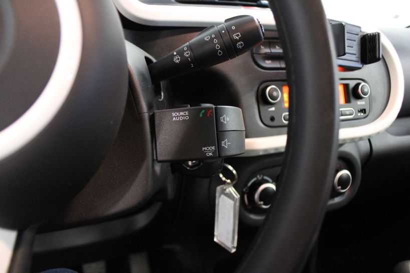 RENAULT TWINGO III 2019 - Photo n°14