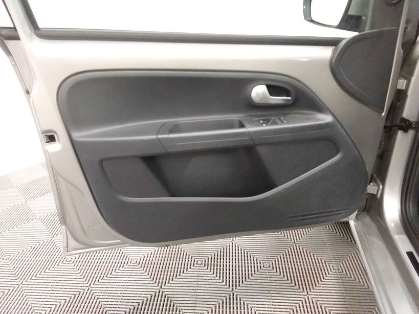 VOLKSWAGEN UP! 2.0 2022 - Photo n°31