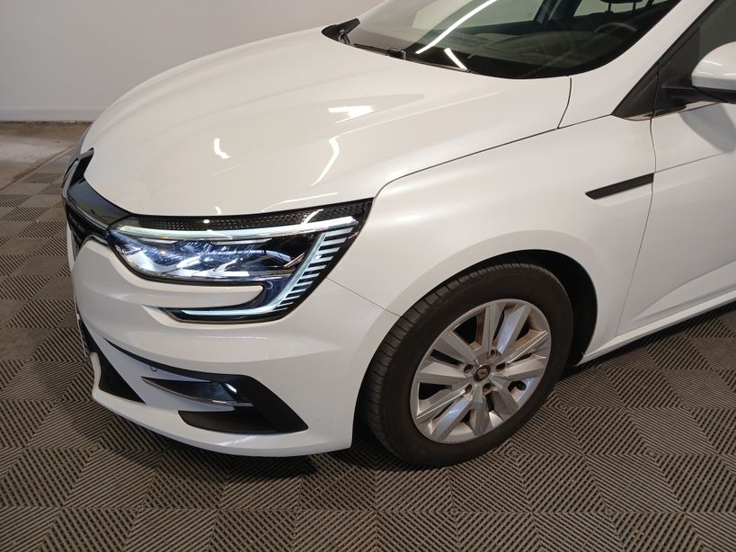 RENAULT MEGANE IV BERLINE 2021 - Photo n°3