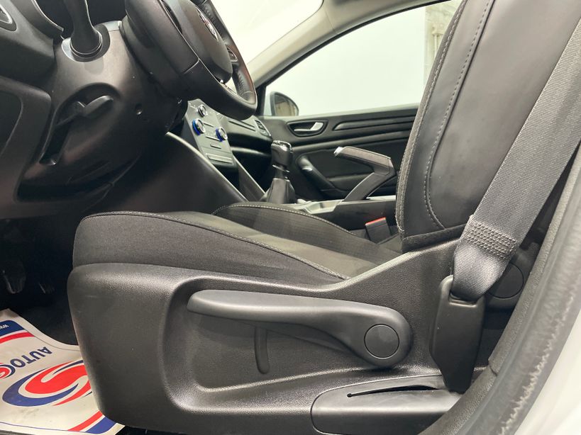 RENAULT MEGANE IV ESTATE BUSINESS 2021 - Photo n°36