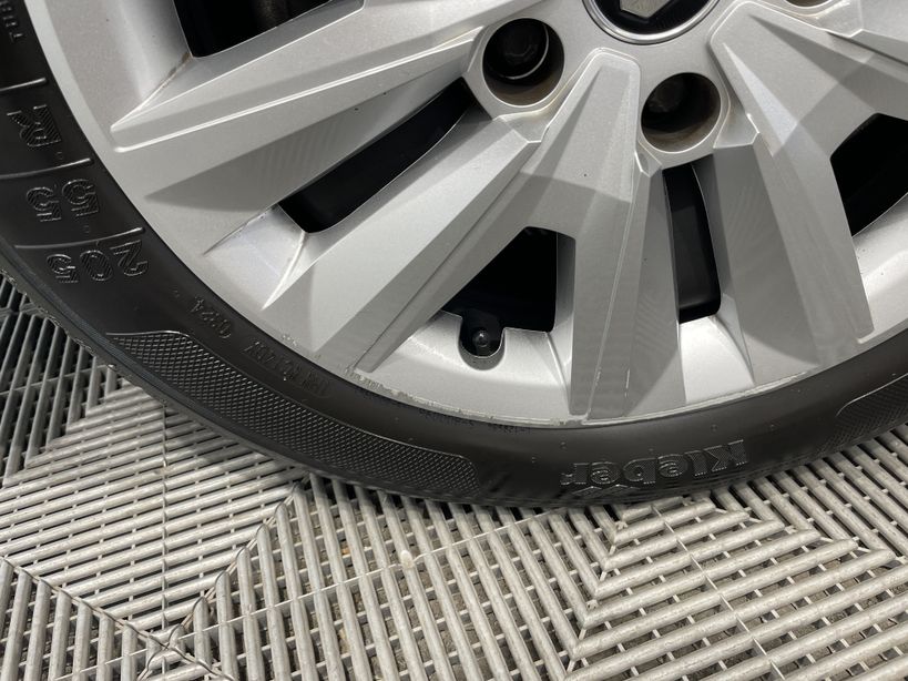 RENAULT MEGANE IV BERLINE 2022 - Photo n°4