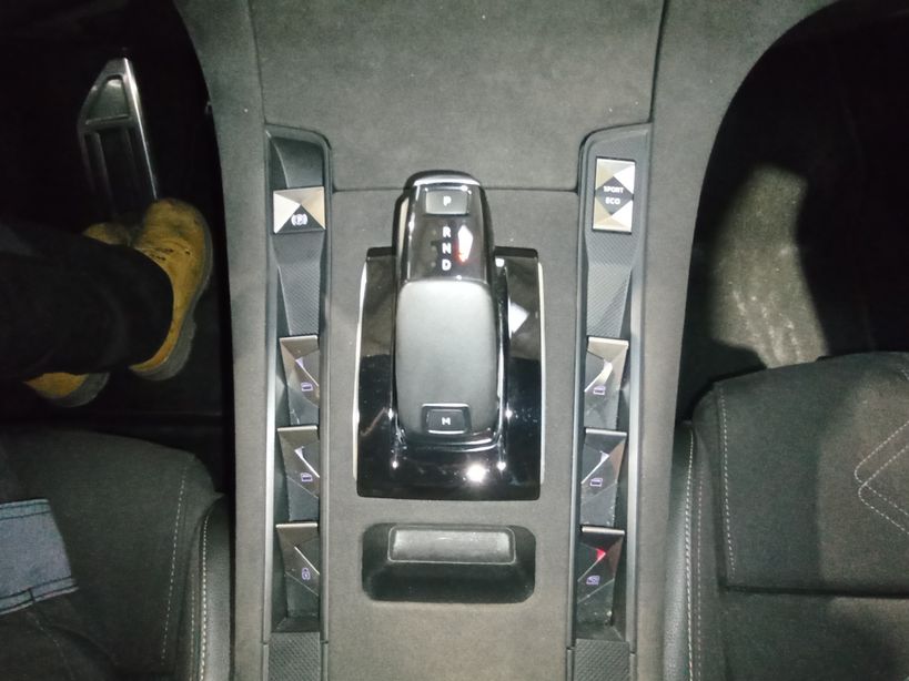 DS DS7 CROSSBACK 2019 - Photo n°31