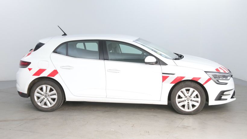 RENAULT MEGANE IV BERLINE 2021 - Photo n°6
