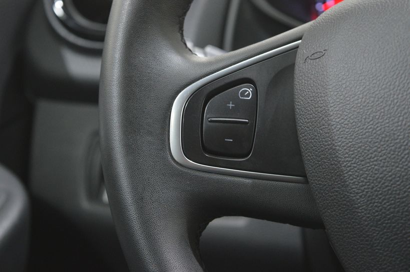 RENAULT CLIO IV 2019 - Photo n°10