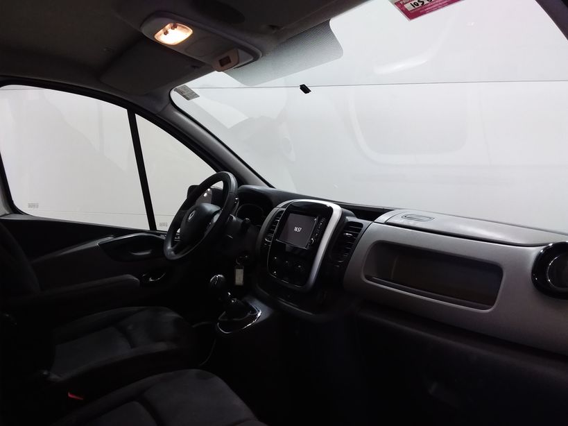 RENAULT TRAFIC FOURGON 2019 - Photo n°7