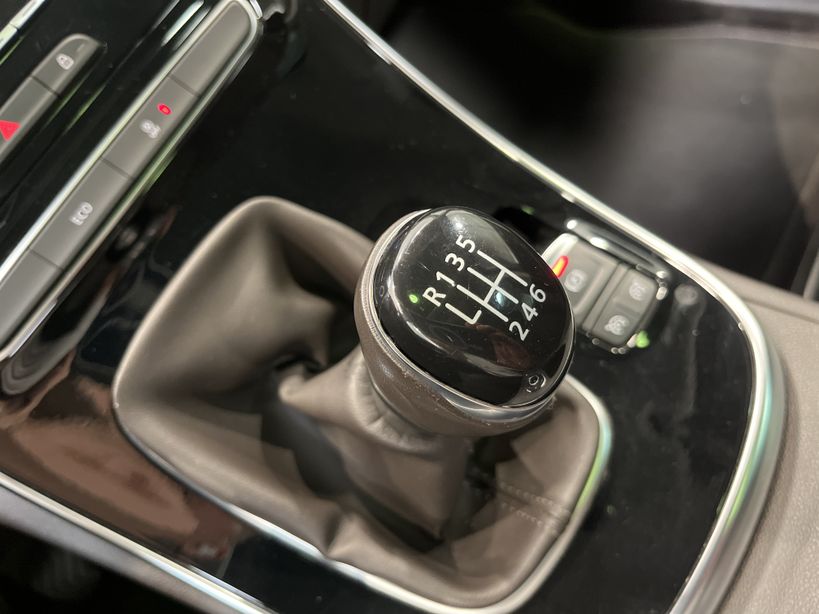 RENAULT ESPACE V 2016 - Photo n°20