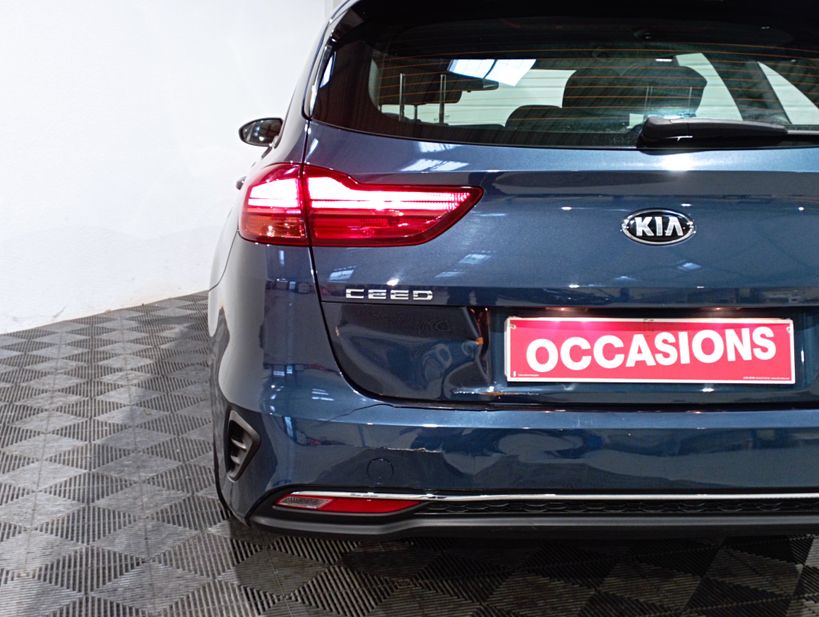 KIA CEED SW 2020 - Photo n°9