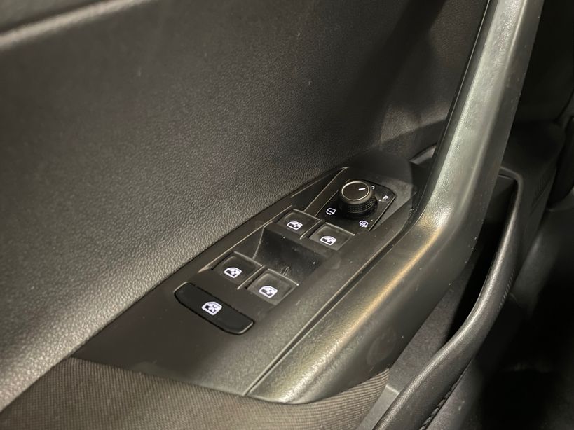 VOLKSWAGEN POLO 2023 - Photo n°15