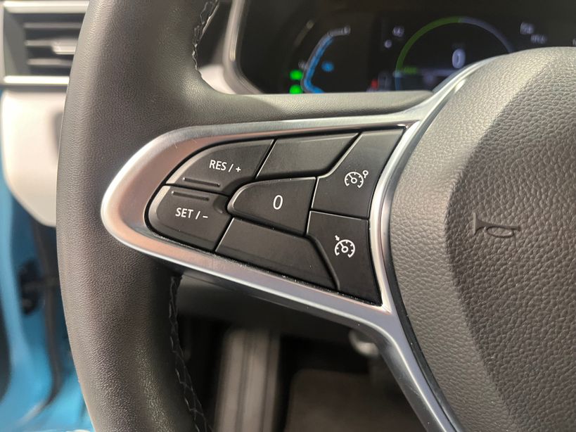 RENAULT CLIO V 2021 - Photo n°12