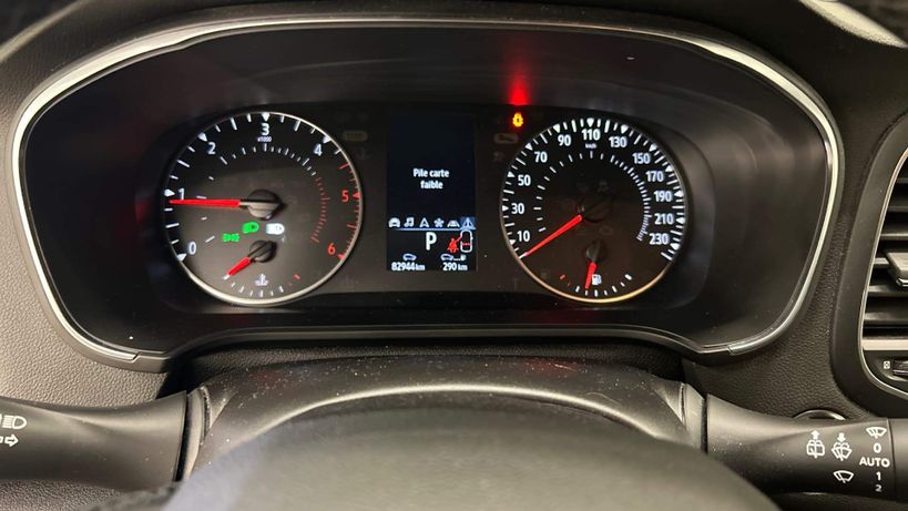 RENAULT MEGANE IV BERLINE 2022 - Photo n°11