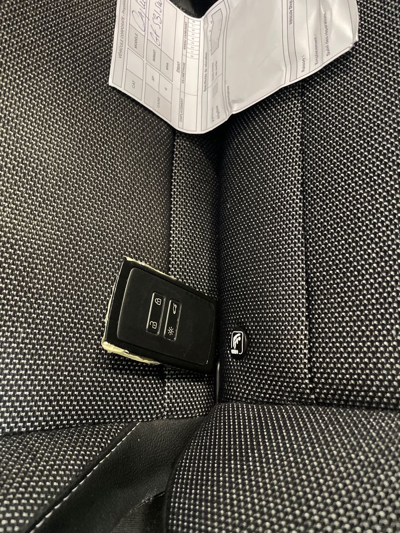 RENAULT CAPTUR 2022 - Photo n°6